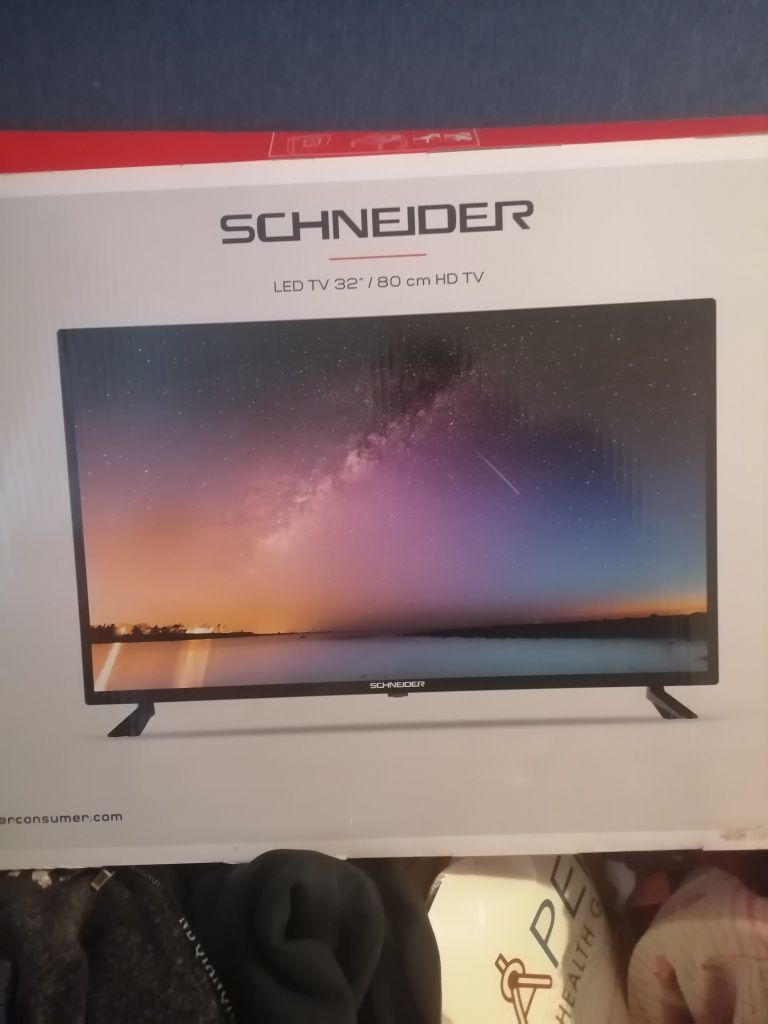 Televizor led schneider