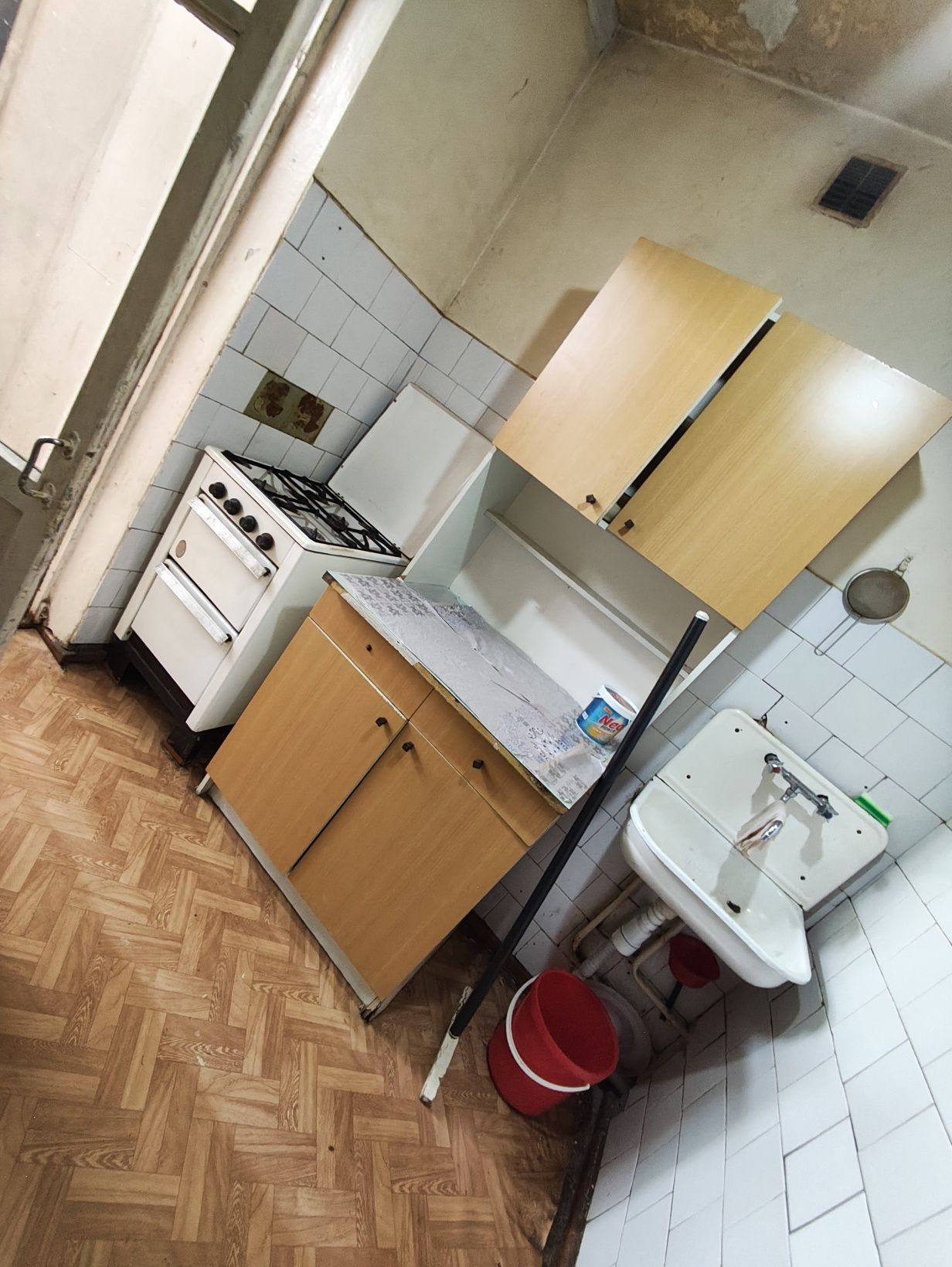 CHILANZAR 23 Kv 2 XONA ortacha RemonT Balkon 2*6 Xolodenik KrovaTlari