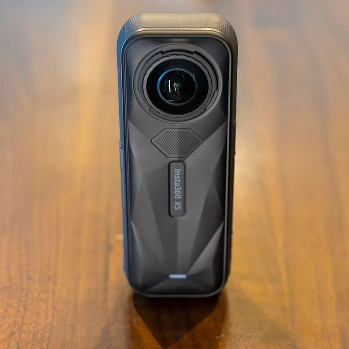 Екшън камера Insta360 X5