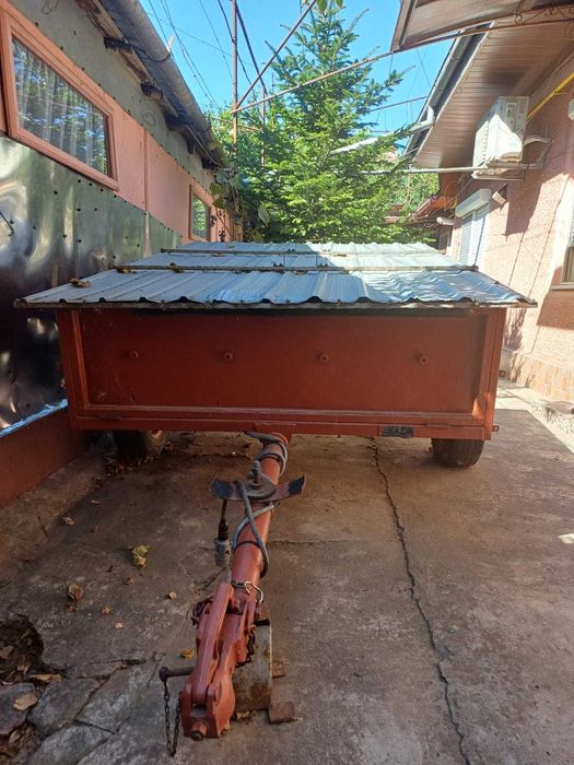 Vand remorca ruseasca Odissei in stare foarte buna !!!