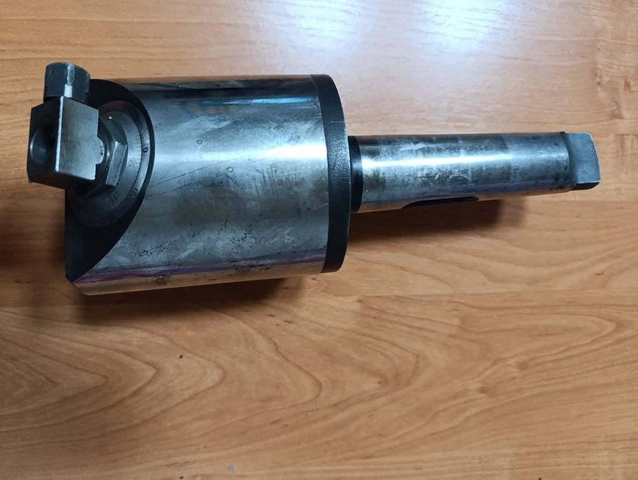 Расточная головка д.135×180. 70×95. 50×70. Концевые меры длины.