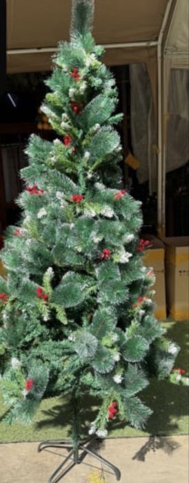 Продается новогодняя ёлка 210см (новая)