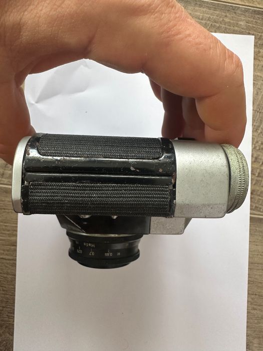 Продавам ретро фотоапарат Зенит В
