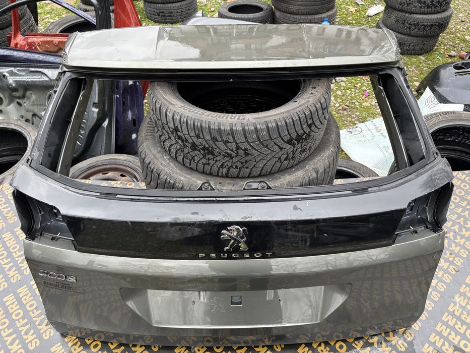 Багажник Капак Пежо 3008/Peugeot 3008
