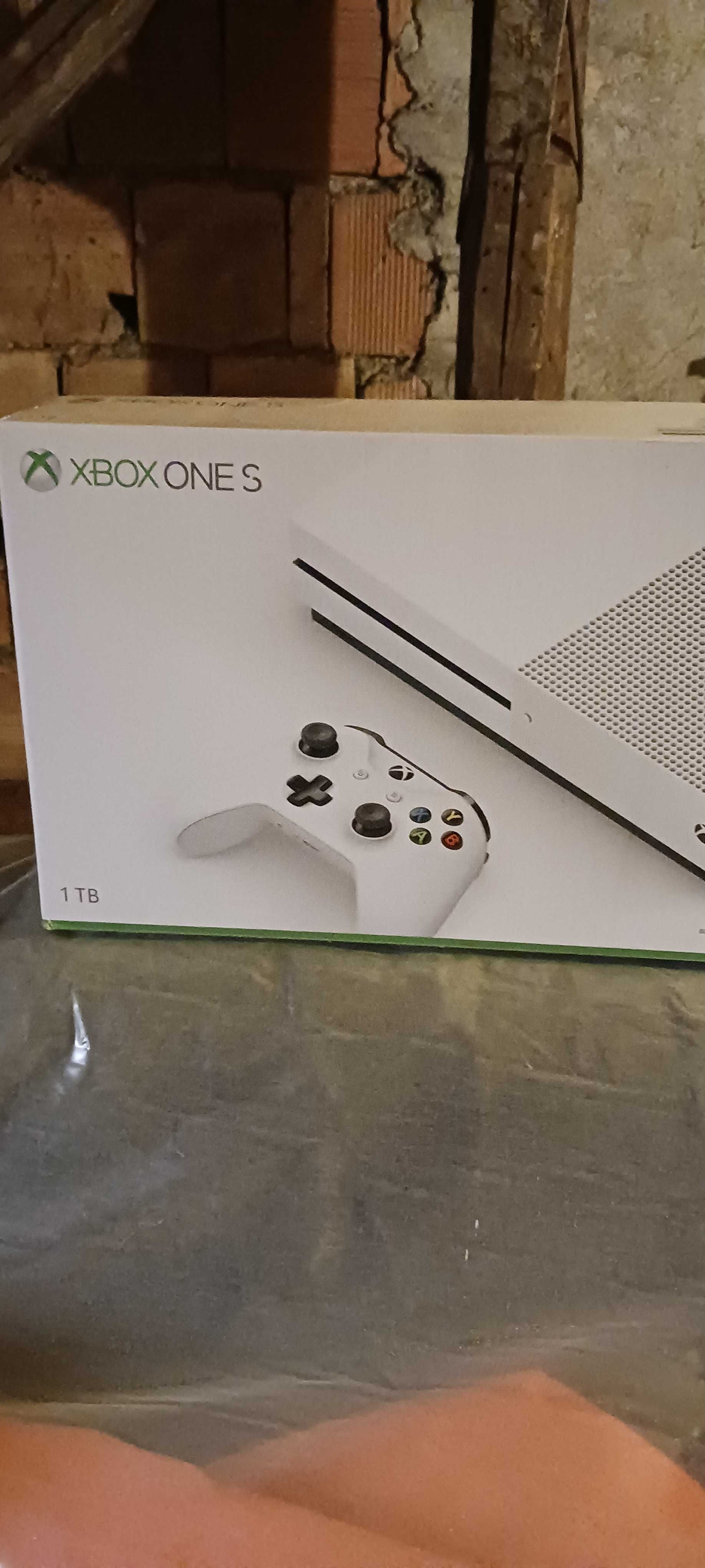 Конзола XBOX ONE S 1TB