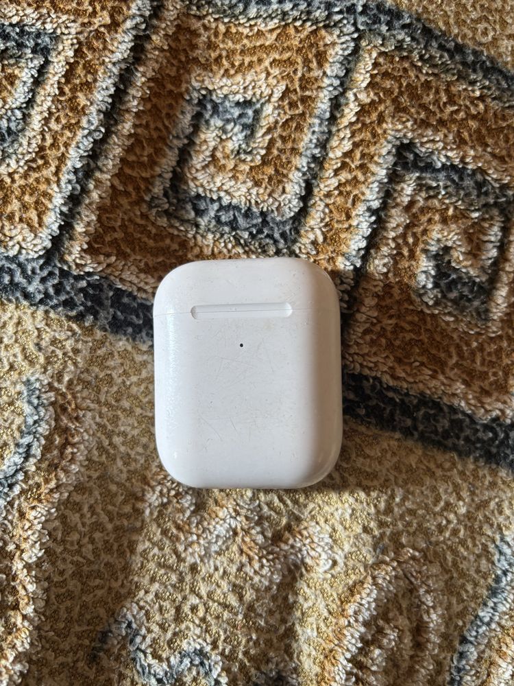Airpods 1 поколение