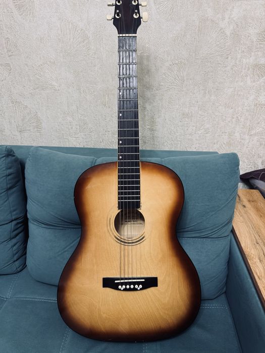 Гитара акустическая