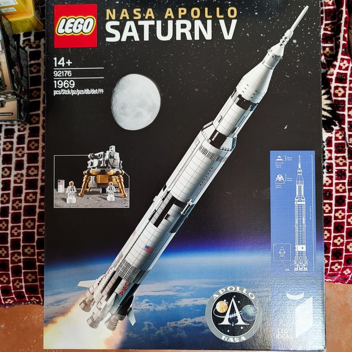Lego Saturn V ракета сатурн 5