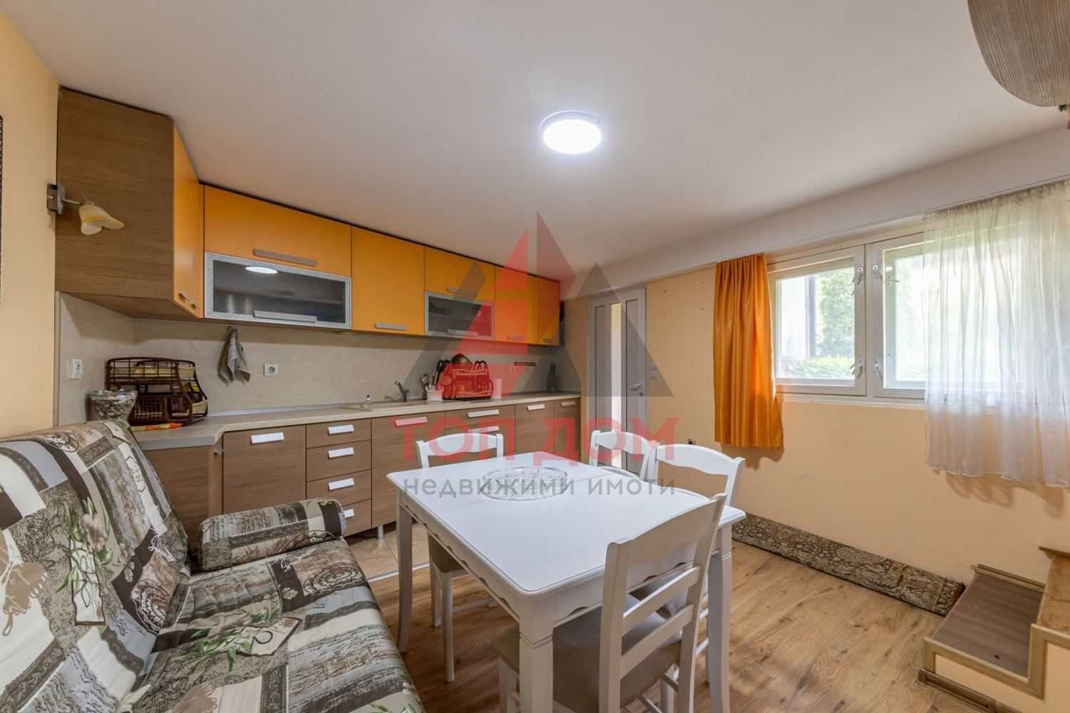 ЕКСКЛУЗИВНО! Тристаен! кв.Бриз! Площ 90кв.м.! На две нива! Код 6996