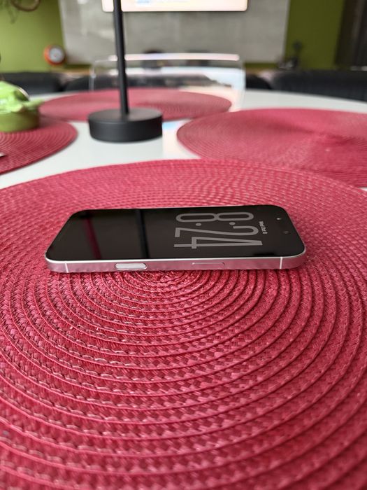 Iphone 16 Pro 512GB Бял