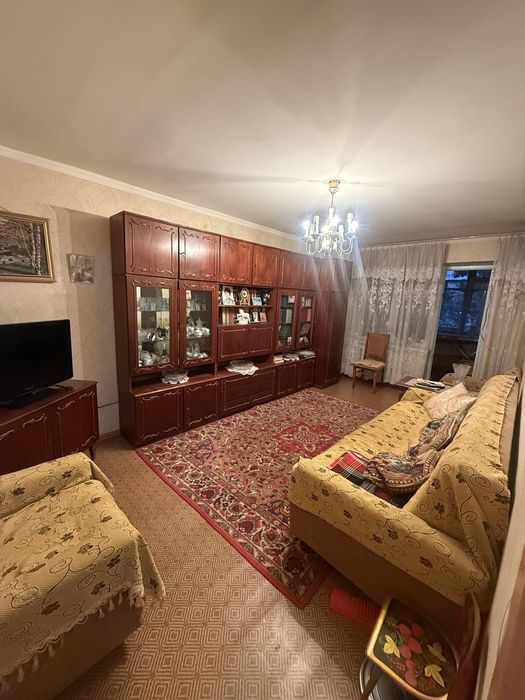 3/3/4 ТТЗ-1 кирпич , частично мебель