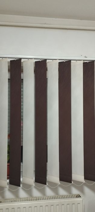 Vând jaluzele interioare