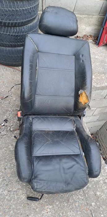 Кожени седалки за голф3 с подгрев