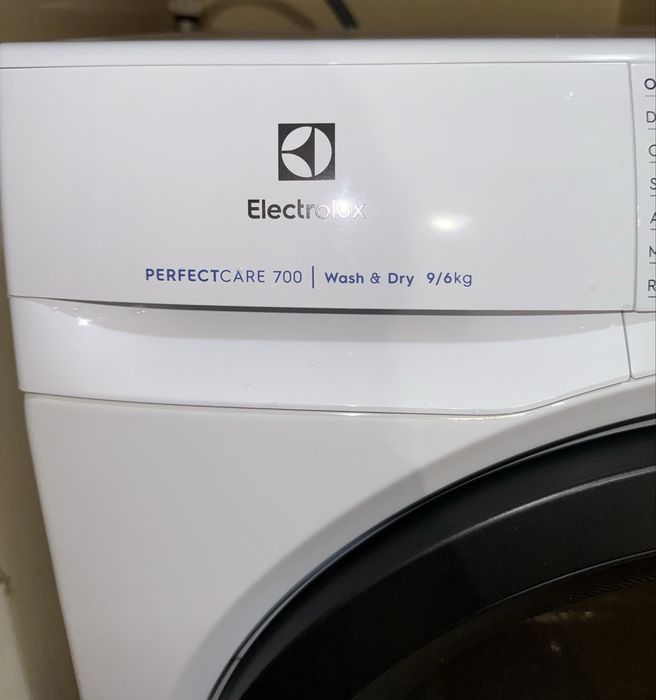 Пералня със сушилня Electrolux Perfect Care 700