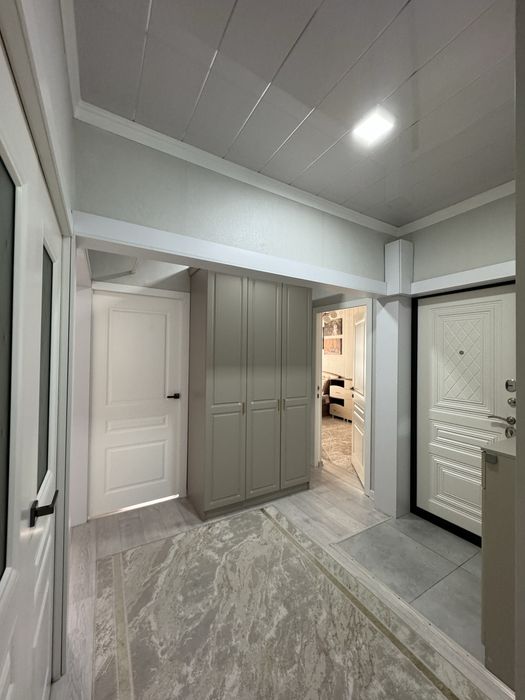 Продается Прихожая