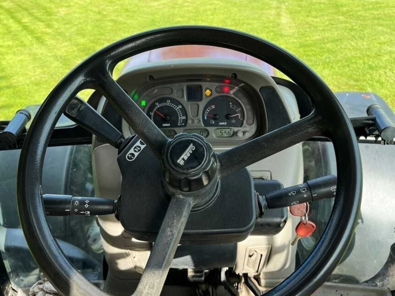Колесный трактор Case IH MXU 115