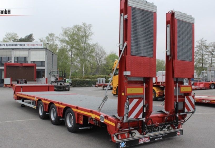 Faymonville 3 axe semi trailer rampi hidraulice nou 2025