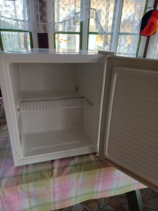 mini congelator Exquisit