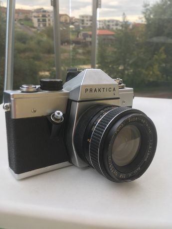 Praktica L - aparat foto analog pe film 35mm