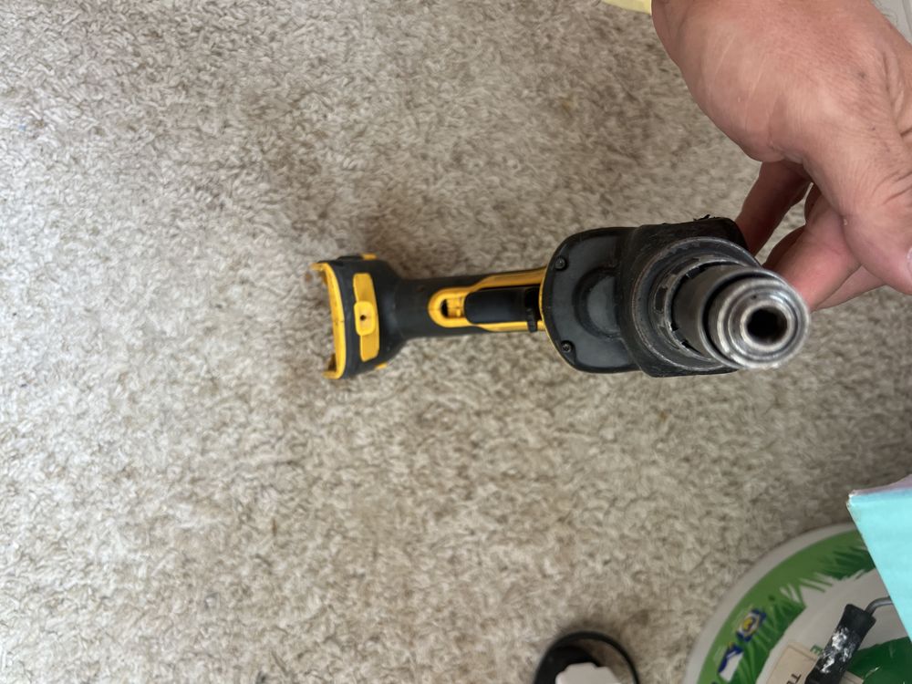 Filetanta dewalt defecta