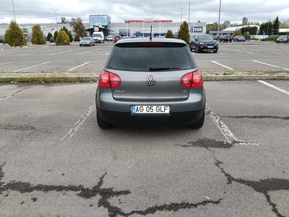 Vand golf 5 impecabil.