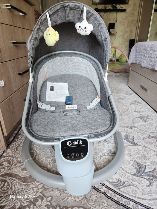 Электронная люлька-качалка шезлонг Didit