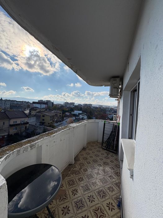 Închiriez apartament cu o cameră, decomandat – Mărăști (zona FSPAC)