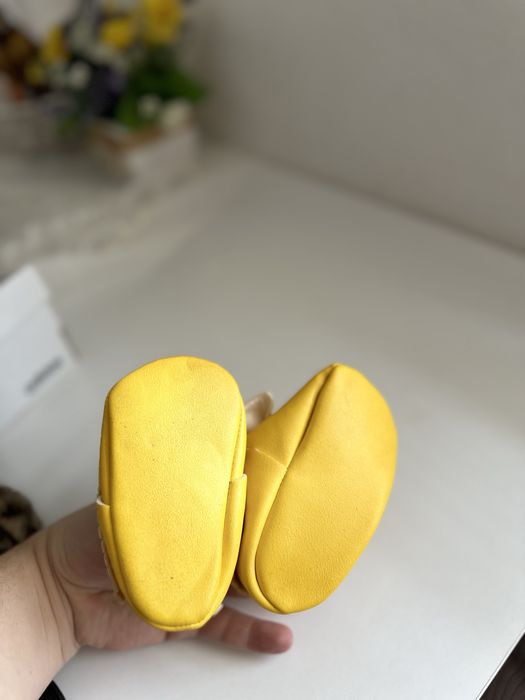 Лот Бебешки обувки за момиченце 0-6 месеца