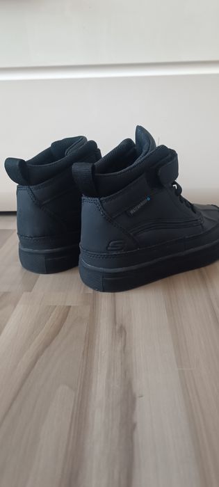 Детски непромокаеми кецове Skechers Eur30