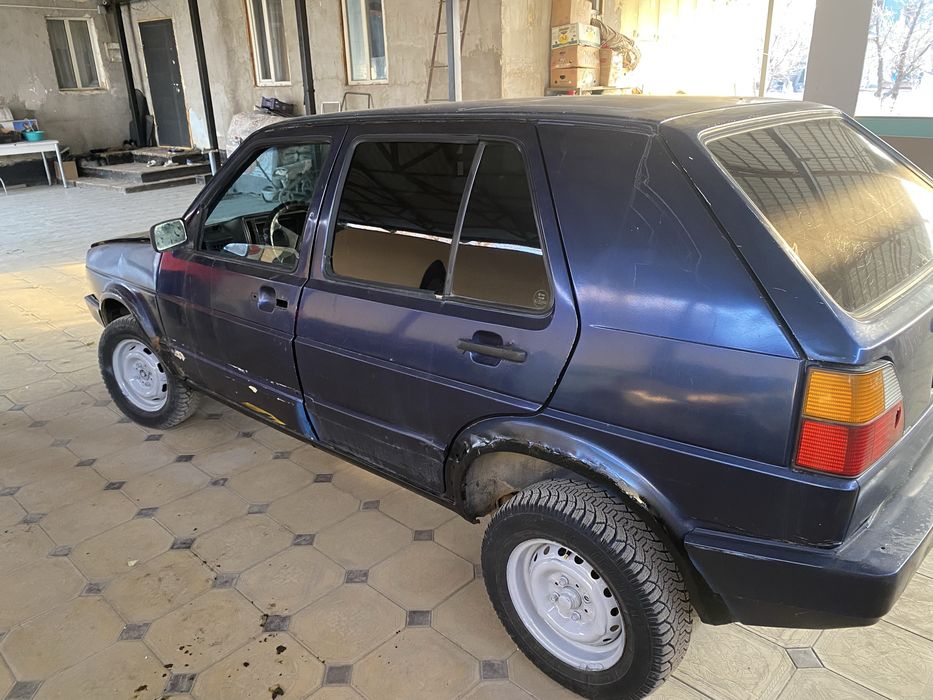 Продам срочно! Привозной двигатель и коробка!