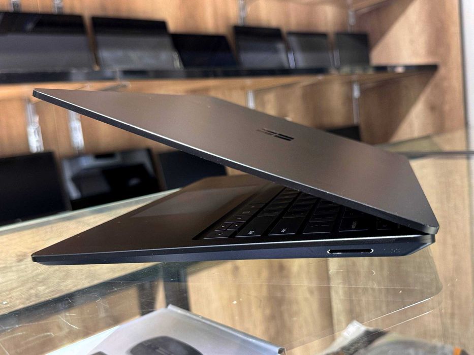MICROSOFT SURFACE 4 Intel CORE i7-1185G7 16гб, 256ssd Сенсорный