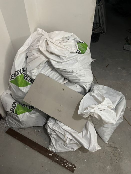 Transport moloz debarasare moloz transport mobila