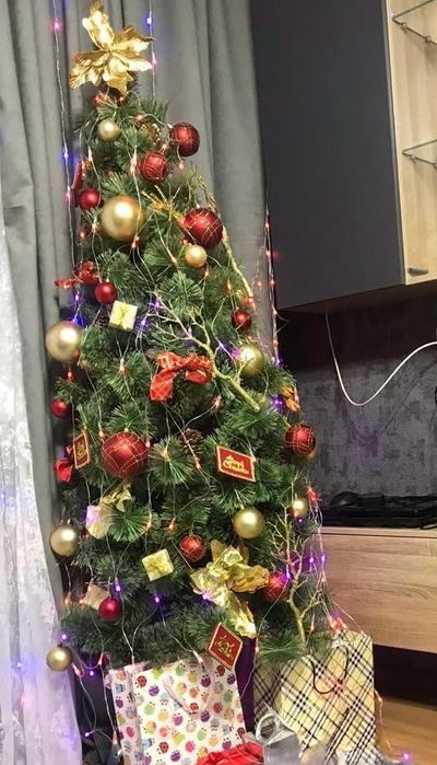 Ёлка искусственная