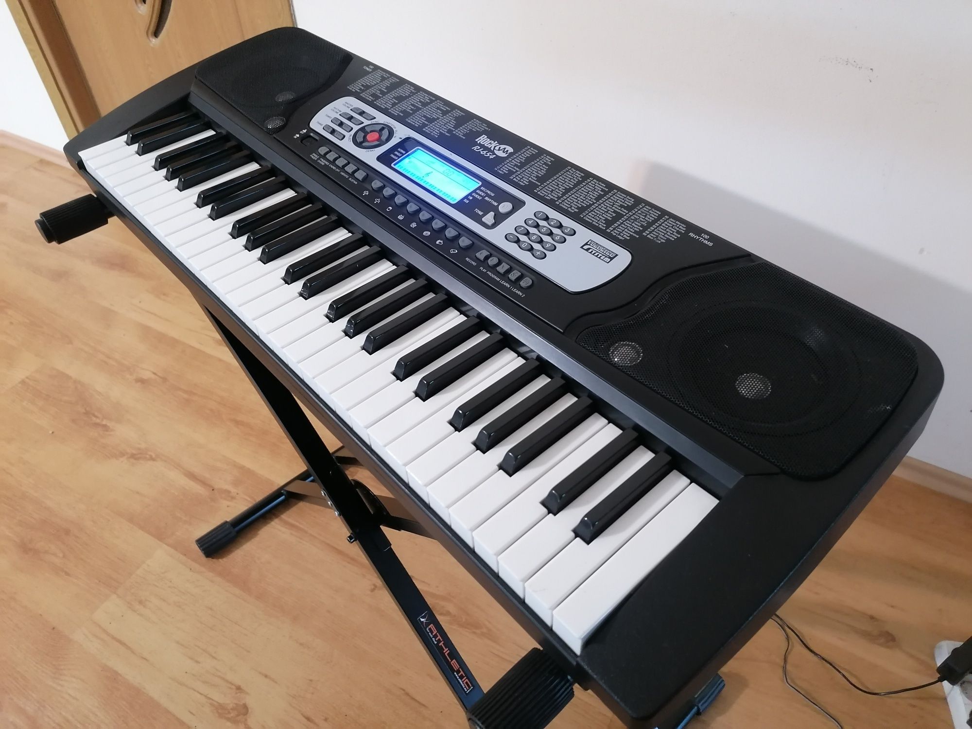 RJ-654 pian orga electronică