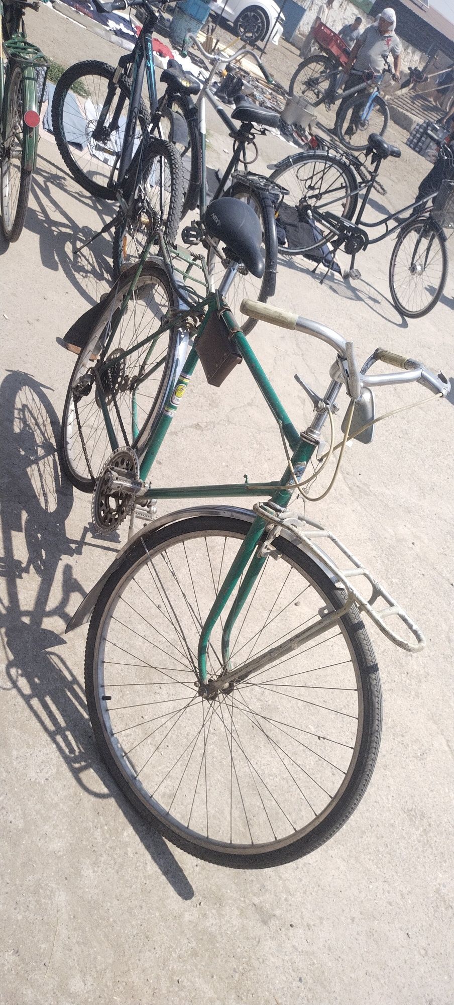 28 razmerli velosipedlar sotiladi