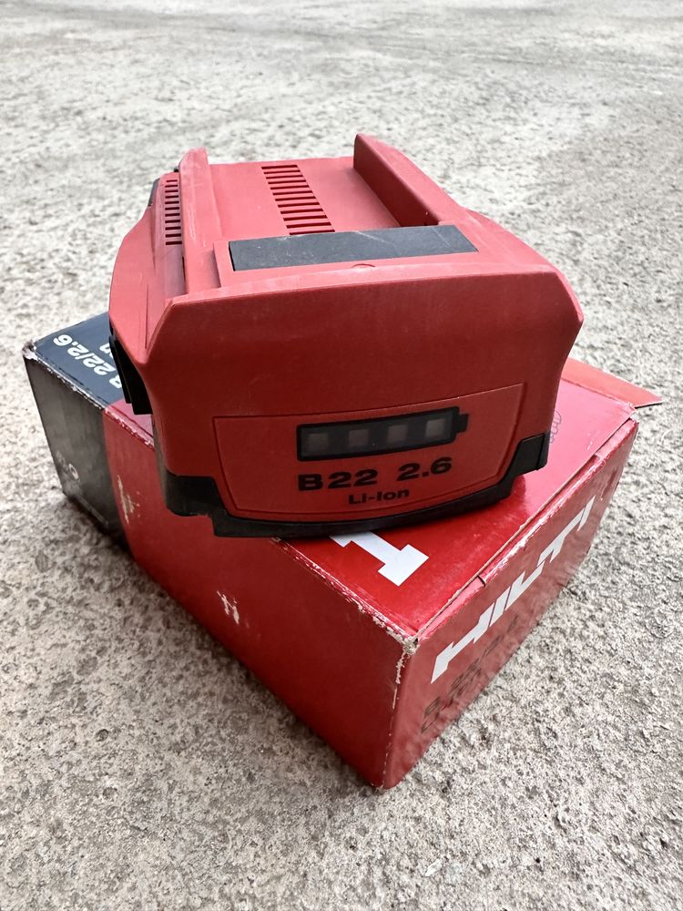 Vand baterie hilti