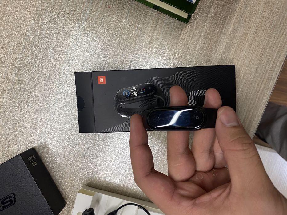 Mi smart band 5 Aqilli soat