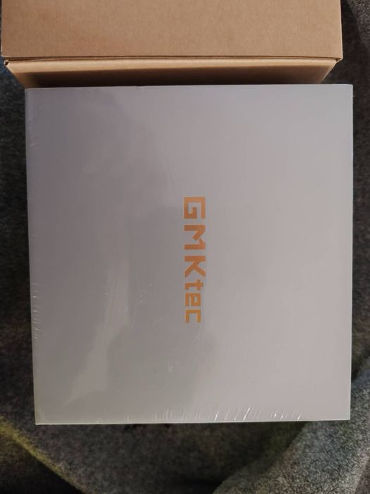 Mini PC Minisforum UM750L Slim, GMKtec G10