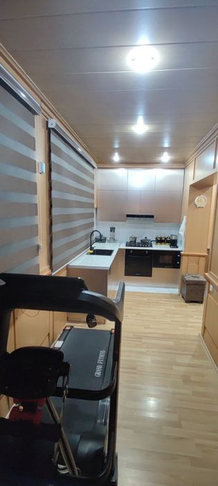 Продаётся 4х комнатная квартира.На первом этаже. Ориентир Сергели 3.