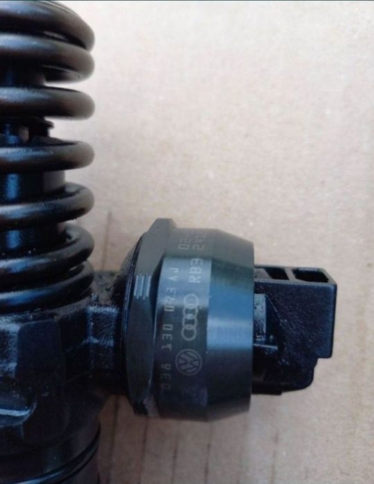 Injectoare 1.9TDI 101CP ATD AXR 038130073AJ Audi Volkswagen Skoda Seat