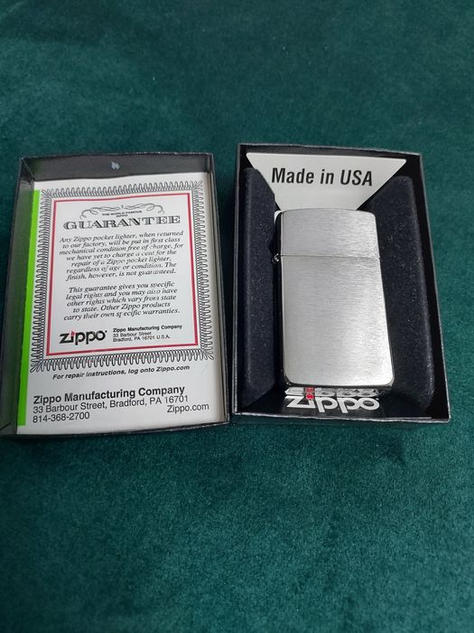 Bricheta Zippo slim originala an 2009