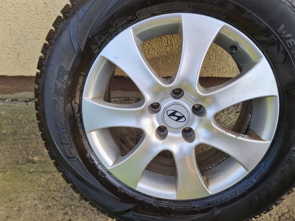 Jante aliaj Hyundai R17 si cauciucuri 235/65 R17 108T