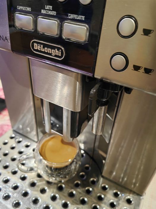 Кафемашина Delonghi Primadonna