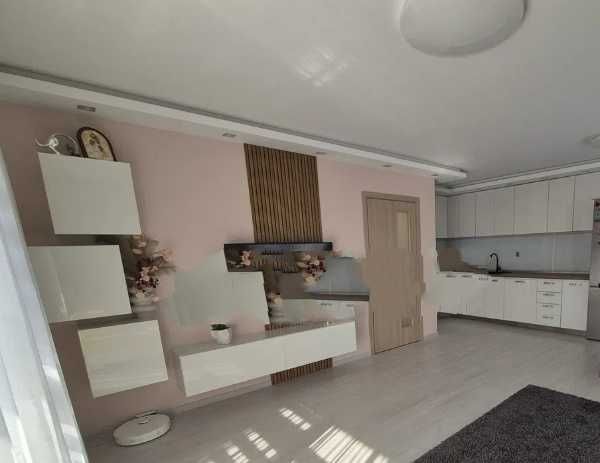 Продава се Двустаен апартамент в Пловдив, Южен - 53 кв.м за 1642 €/кв.м - Снимка #2
