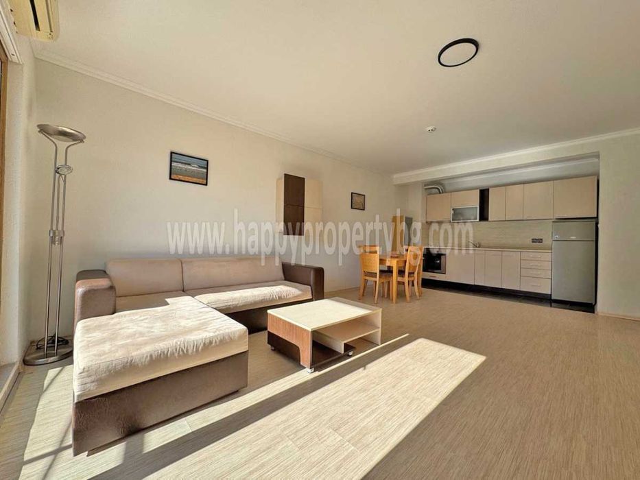 Продава се Двустаен апартамент в к.к. Слънчев бряг - 75 кв.м за 1060 €/кв.м - Снимка #1