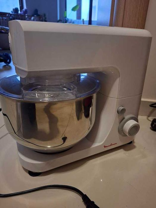 Robot de bucatarie MOULINEX Masterchef Essential Kitchen Machine