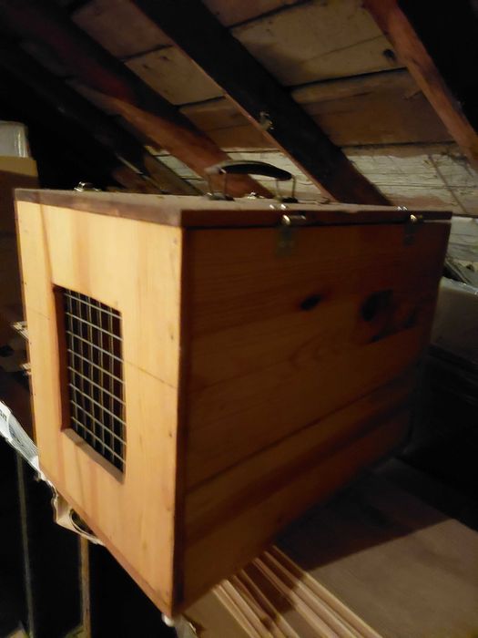 Дървена клетка за пренасяне на зайци