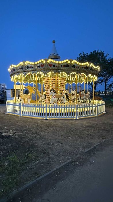 Carusel tematic pentru copii ideal parc de distracții / evenimente
