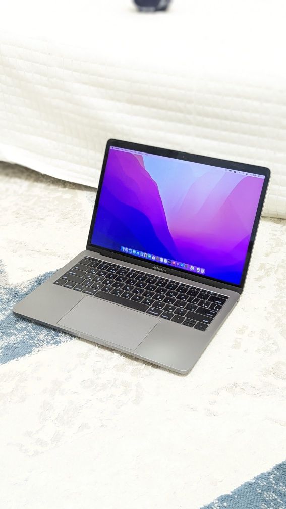 MacBook Pro core i5 8gb