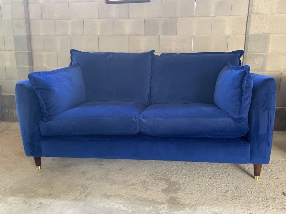 Двуместен диван !!!